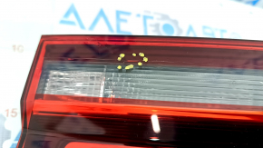 Фонарь внутренний крышка багажника правый VW Atlas 18-20 дорест, трещина в стекле