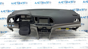 Торпедо передня панель з AIRBAG Hyundai Elantra AD 17-18 дорест, чорн з сірими вставками, подряпини, під хімчистку, іржавий піропатрон, поліз хром