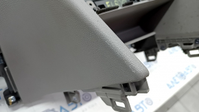 Торпедо передня панель з AIRBAG Hyundai Elantra AD 17-18 дорест, чорн з сірими вставками, подряпини, під хімчистку, іржавий піропатрон, поліз хром