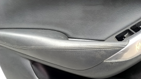 Обшивка двери карточка передняя левая Mazda 6 16-17 touring, BOSE, черная кожа, хром вставка, царапины, под чистку