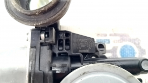 Мотор стеклоподъемника задний левый Toyota Highlander 14-19