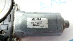 Мотор стеклоподъемника задний правый Toyota Camry v30 2.4