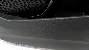 Обшивка двери карточка передняя правая Alfa Romeo Stelvio 18- кожа черная, вставка алюминий, царапина, под химчистку