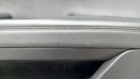 Обшивка дверей картка передня права Alfa Romeo Stelvio 18- чорна шкіра, вставка алюміній, подряпина, під хімчистку