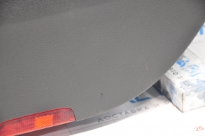 Обшивка дверей картка задня права VW Jetta 11-18 USA чорна, з чорною вставкою пластик, підлокітник шкіра, молдинг сірий глянець тип 1, подряпаний, тичка