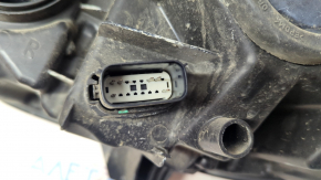 Фара передня права Ford Fusion mk5 13-16 пісок, відколи, немає заглушки лампочки