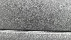 Обшивка двери багажника VW Tiguan 09-17 черная царапины, затерта, отсутствуют заглушки