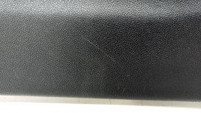 Обшивка двери багажника нижняя Kia Niro 17-22 черная, царапины