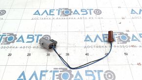 Проведення датчика рівня рідини бачка омивача Mazda 3 19-