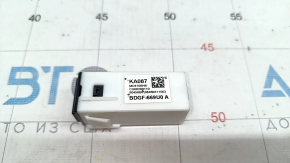 USB Hub Mazda 3 19-