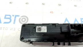 Панель управления магнитофоном Ford Escape MK4 23-