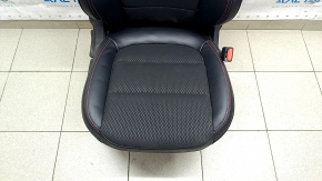 Пасажирське сидіння Ford Escape MK4 23- з airbag, механічне, комбіноване шкіра+ганчірка, чорне з червоним рядком