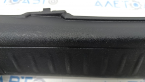 Накладка отвору багажника Infiniti QX50 19- чорна, подряпини