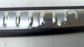 Накладка заднього бампера верхня хром Infiniti QX50 19- подряпини