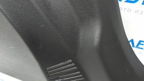 Обшивка арки левая Ford Escape MK3 13-19 черная без сабвуфера, царапины