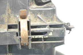 Корпус воздушного фильтра в сборе Mitsubishi Outlander Sport ASX 13- 2.0 2.4, надломы, сломано крепление