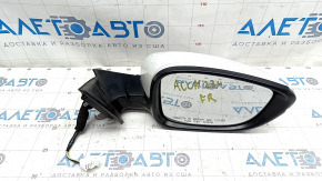 Зеркало боковое правое Honda Accord 23- 6 пинов, поворотник, подогрев, белое, примято