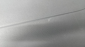 Обшивка двери багажника центральная Mercedes GLC 16-22 черная, царапины