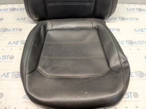 Обшивка пасажирського сидіння VW Passat b7 12-15 USA шкіра чорна