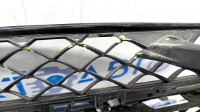 Решетка радиатора grill в сборе с эмблемой Mercedes GLC 300/350e 16-19 без камеры, сломана решетка