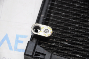Радиатор кондиционера конденсер Lexus RX350 10-15 сорван болт