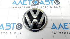 Емблема "VW" задня VW Tiguan 18- зламані напрямки, тички