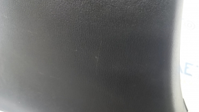 Накладка центральної стійки нижня ліва Mazda CX-5 17- чорна, подряпини