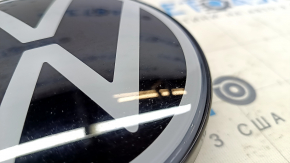 Эмблема решетки радиатора grill Volkswagen ID.4 21-23 с подсветкой, песок