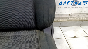 Водійське сидіння Mazda CX-5 17- без airbag, ганчірка чорна, механічне, прим'ято, подряпини на накладці, під хімчистку