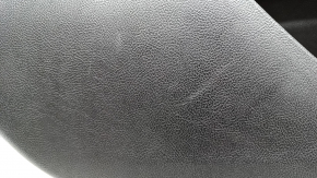 Обшивка двери карточка задняя левая Ford Fusion mk5 17-20 черная с серой вставкой, тряпка, подлокотник кожа, молдинг серый, царапины