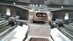 Жалюзі дефлектор радіатора в зборі верх BMW X3 G01 18-21 з моторчиком, LUXURY хром, пісок
