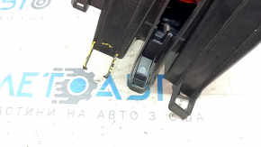 Блок запобіжників підторпедний Volkswagen ID.4 21-23 зламане кріплення 