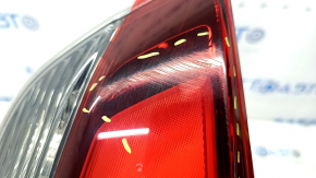 Ліхтар внутрішній кришка багажника правий Nissan Rogue 17- подряпини