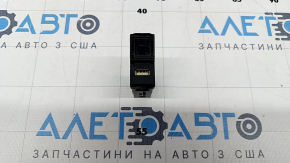 USB Hub центральної консолі Toyota Rav4 19-