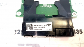 USB Hub центральной консоли Tesla Model S 21- задний