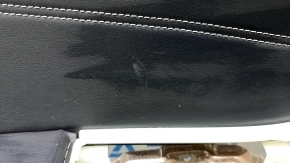 Обшивка дверей картка задня ліва Ford Edge 19-23 чорна Titanium, вставка та підлокітник чорна шкіра, біла строчка, подряпини