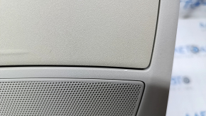 Плафон освещения передний Nissan Leaf 13-17 серый, без люка, царапины