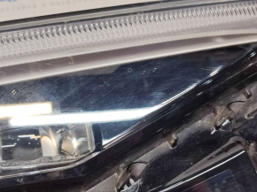 Фара передняя правая голая Toyota BZ4X 22- LED, царапины, сломаны крепления