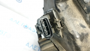 Диффузор кожух радиатора в сборе Mazda CX-30 20-22 2.5 надломано крепление