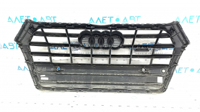 Решетка радиатора grill Audi Q5 80A 18-20 в сборе, с эмблемами, хром, под парктроники, песок