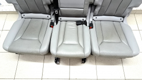 Задний ряд сидений 2 ряд Audi Q7 16- кожа серая, с перфорацией, примята кожа, под чистку, царапины, потерто