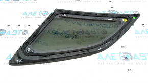 Форточка глухое стекло задняя правая Audi Q5 80A 18- с хром молдингом, дефект уплотнителя