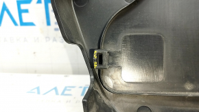Накладка двигуна Audi Q7 16-2.0T зламані кріплення