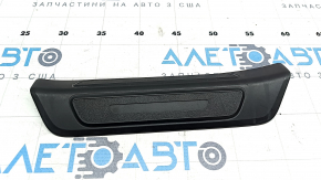 Накладка порога внешн задняя левая Audi Q5 80A 18- черная, царапины
