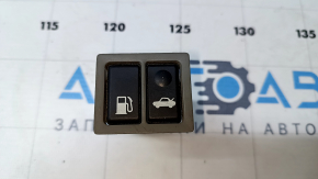 Кнопки відкриття багажника і лючка бака Lexus ES300 ES330