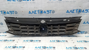 Грати радіатора grill зі значком VW Passat b8 16-19 USA, пісок