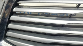 Решетка радиатора grill левая Lincoln MKZ 13-16 хром, песок, трещины в креплениях