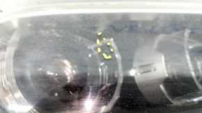 Фара передняя правая в сборе BMW X1 F48 16-19 LED, песок, паутинка, царапины