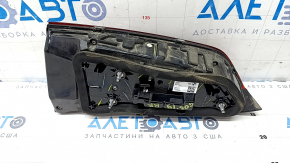 Ліхтар внутрішні двері багажника правий BMW X5 G05 19-23 LED