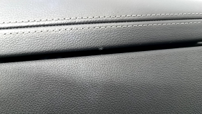 Консоль центральная подлокотник BMW X5 G05 19-22 кожа черная с подогревом, царапина, надрыв